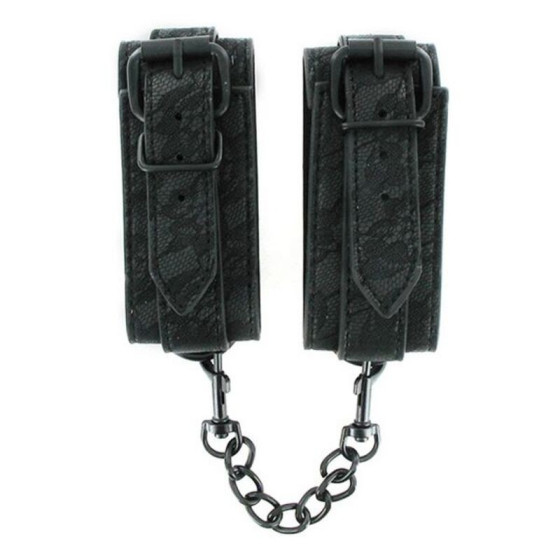 Manette in Pizzo Midnight...
